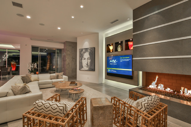 5 Sterling Ridge modern-living-room