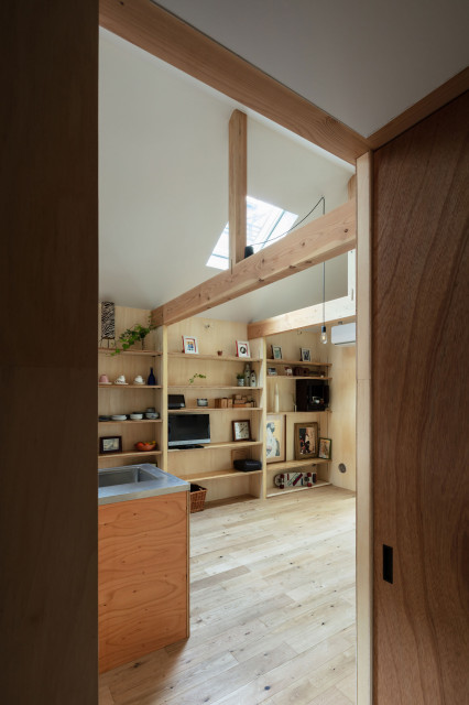 工具箱の家　Toolbox House industriel-salon