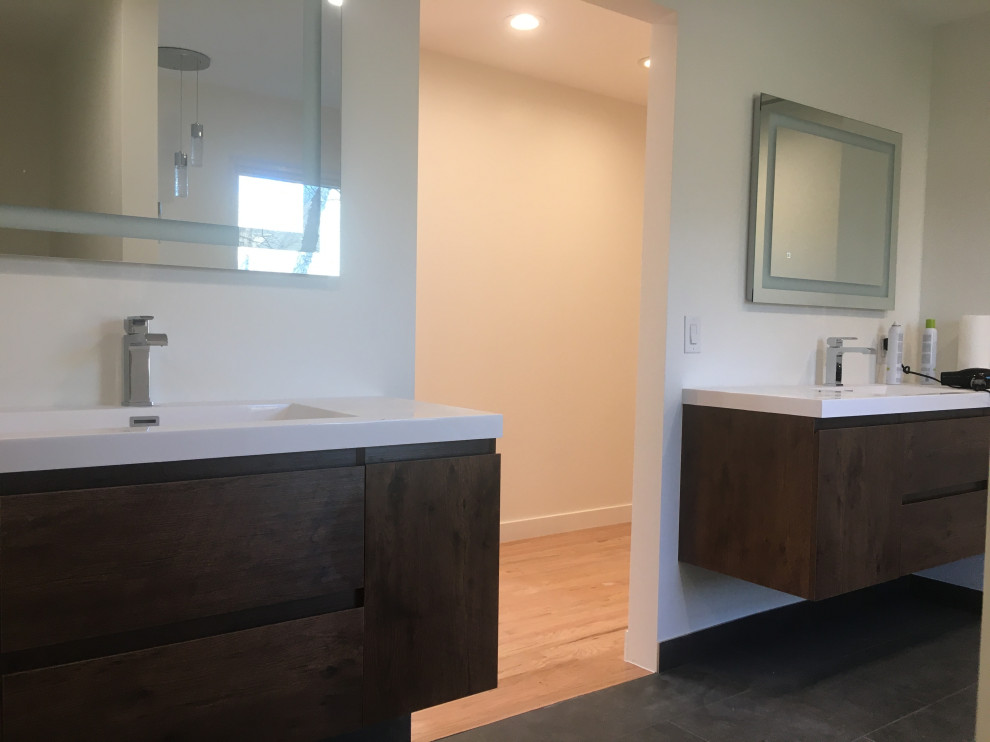 Master Bedroom and Bathroom with Zero-Entry Shower