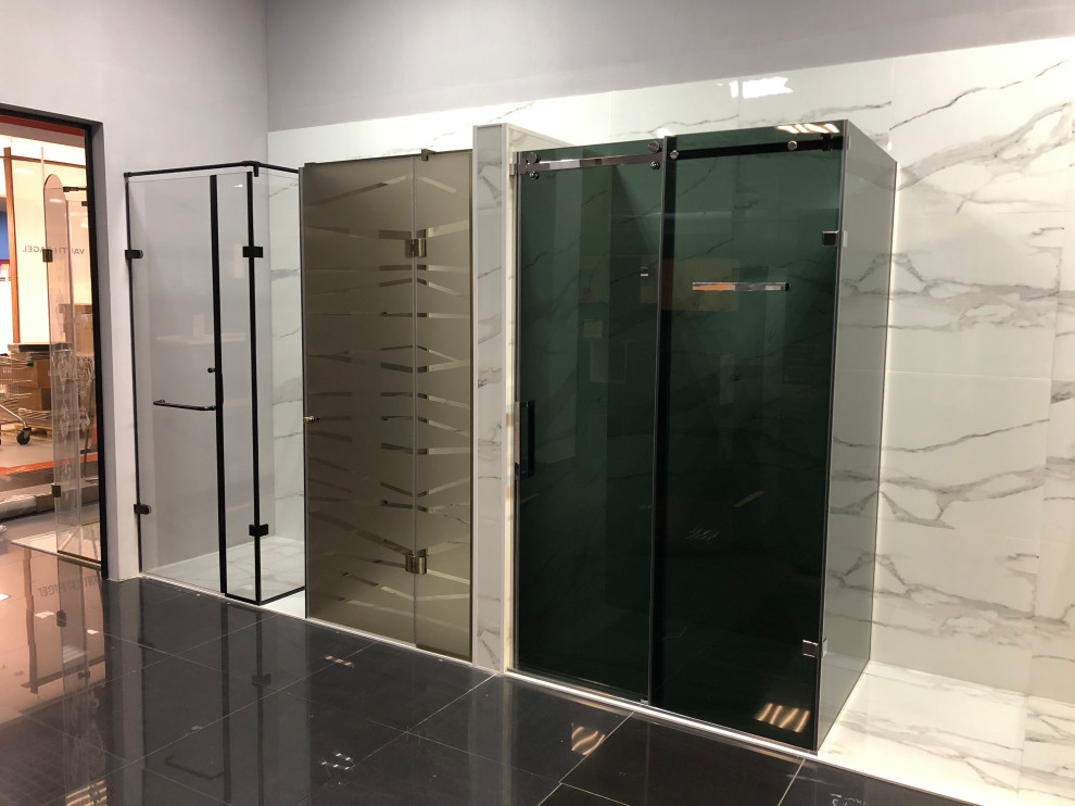 Стеклянные душевые