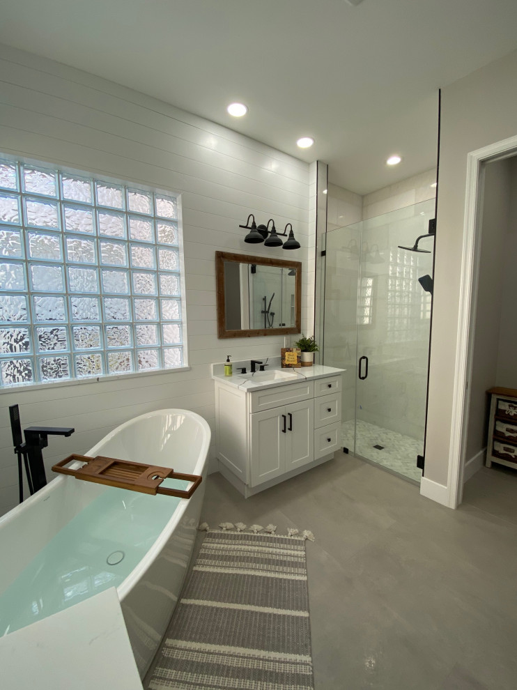 Balistrere Master Bathroom