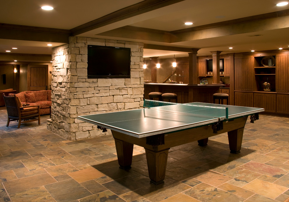 Photo of a traditional basement in Kansas City.