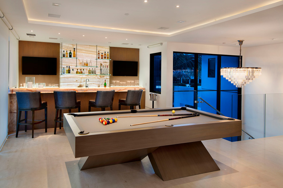 Bayside Contemporary Home Bar Orange County by TM GRADY