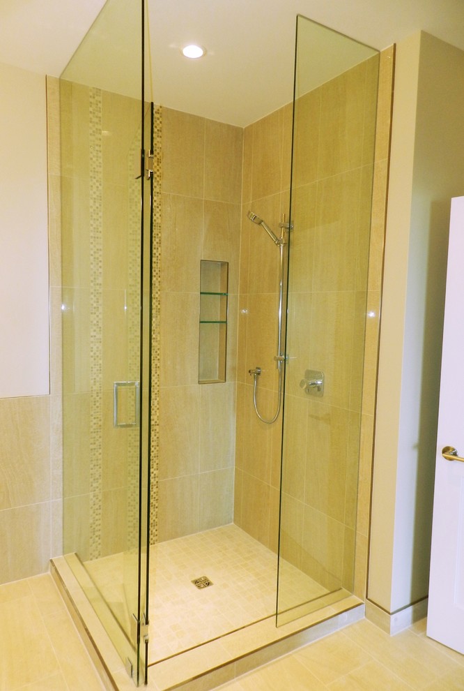 Photo of a mid-sized transitional 3/4 bathroom in Vancouver with a corner shower, beige tile, porcelain tile, beige walls and porcelain floors.
