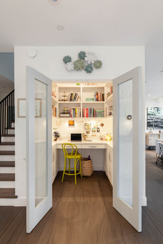 Modern Farmhouse - Home Office - Farmhouse - Home Office - Vancouver ...