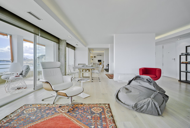 Kofman coastal-living-room