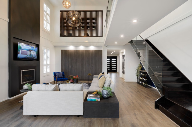 Hampton 490 Display contemporary-living-room