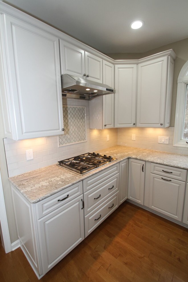 Transitional kitchen photo in DC Metro