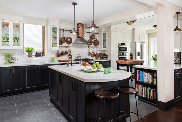 Kitchen of the Week: Art Deco Style and a Place for Entertaining