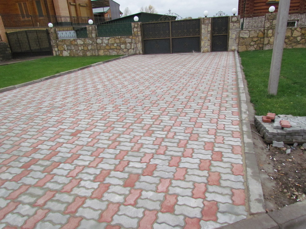 Брусчатка,мощение.