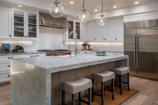 Kitchen transitional-kitchen