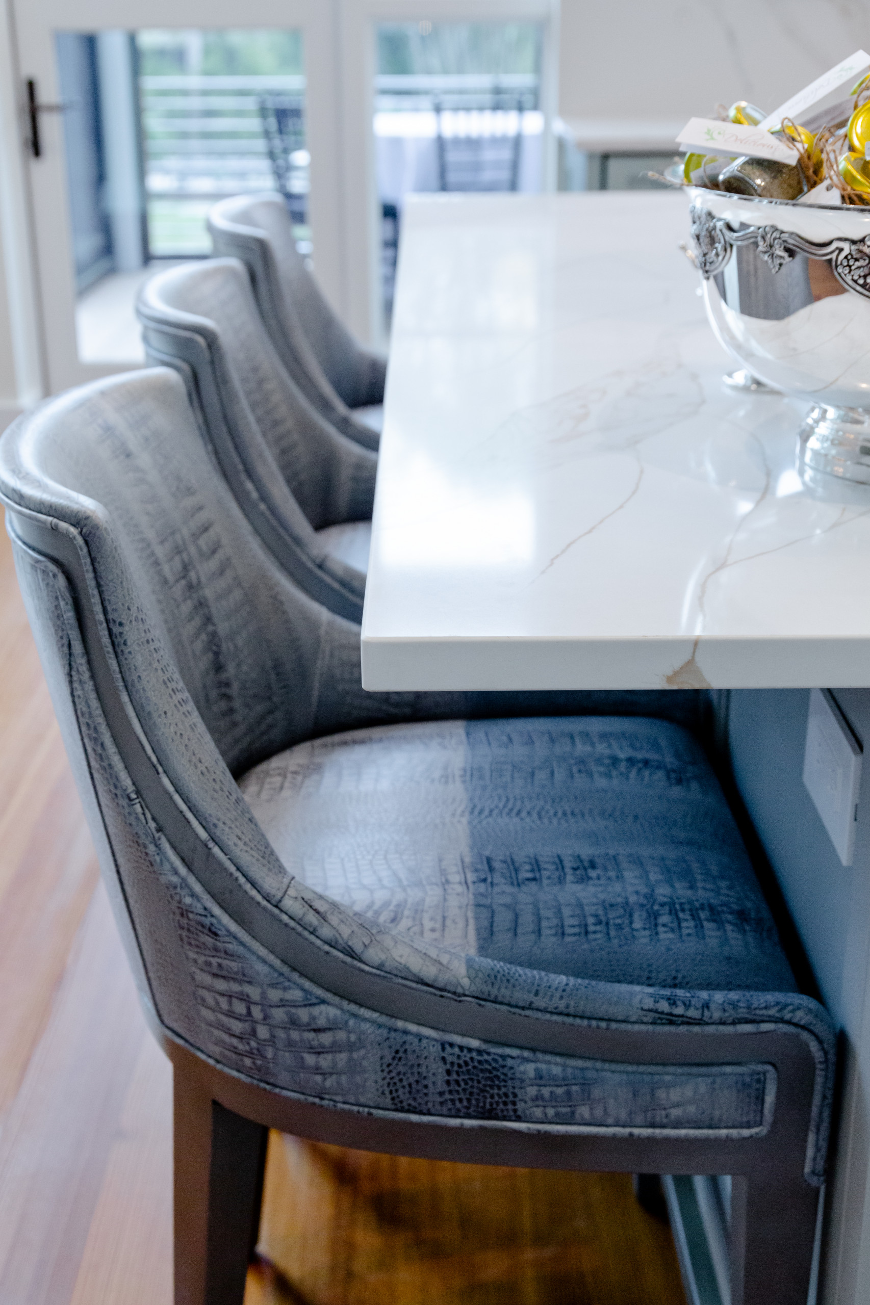 Counter seating