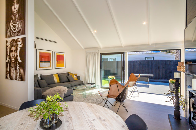 Arrowtown Cottage modern-vardagsrum