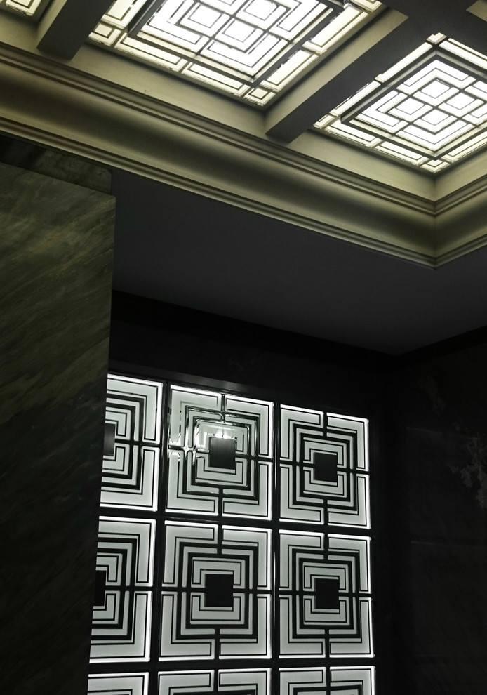 Потолочный витраж в санузле. Москва