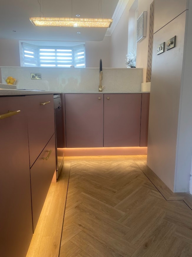The Burbage Kitchen - Sodermalm - RRP £16,000 - Luxe Price £13,500
