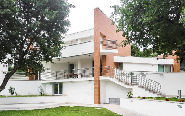 Villa delle Querce modern-fasad