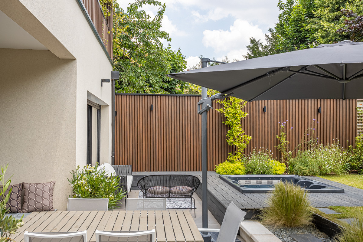 Aménagement d'un jardin avec jacuzzi