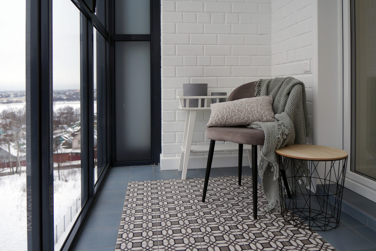 Реализация проекта *Гармония в серых оттенках*