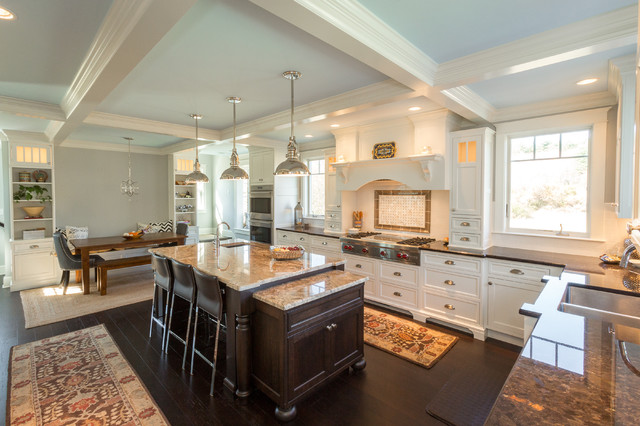 Traditional kitchen clasico-cocina