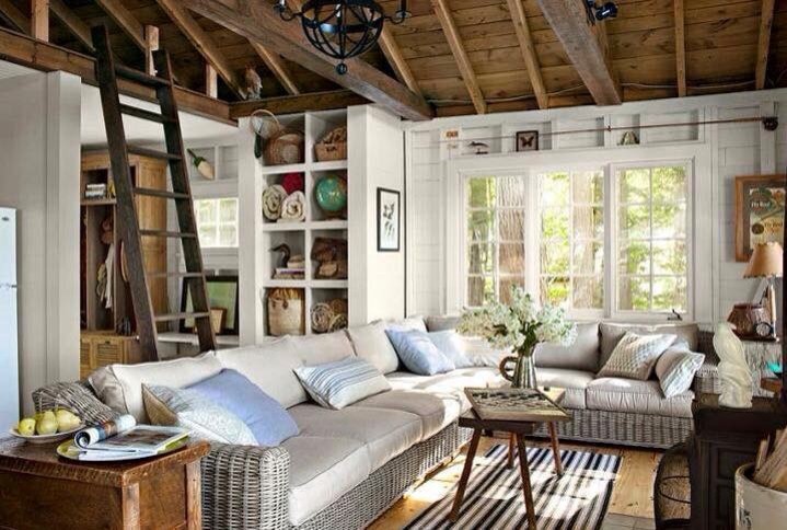Home design - transitional home design idea in Chicago