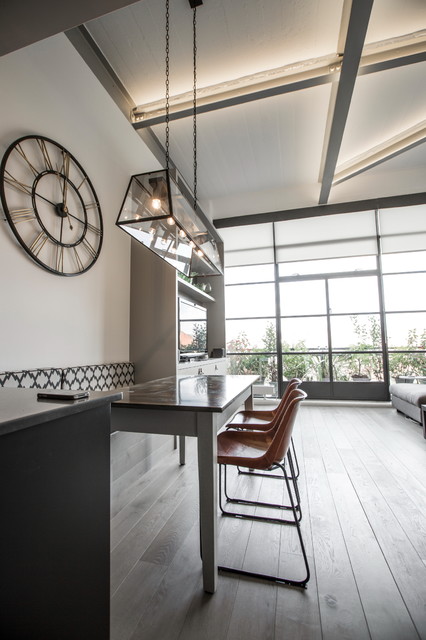 CHISWICK GREEN STUDIOS LOFT APARTMENT industrial-dining-room