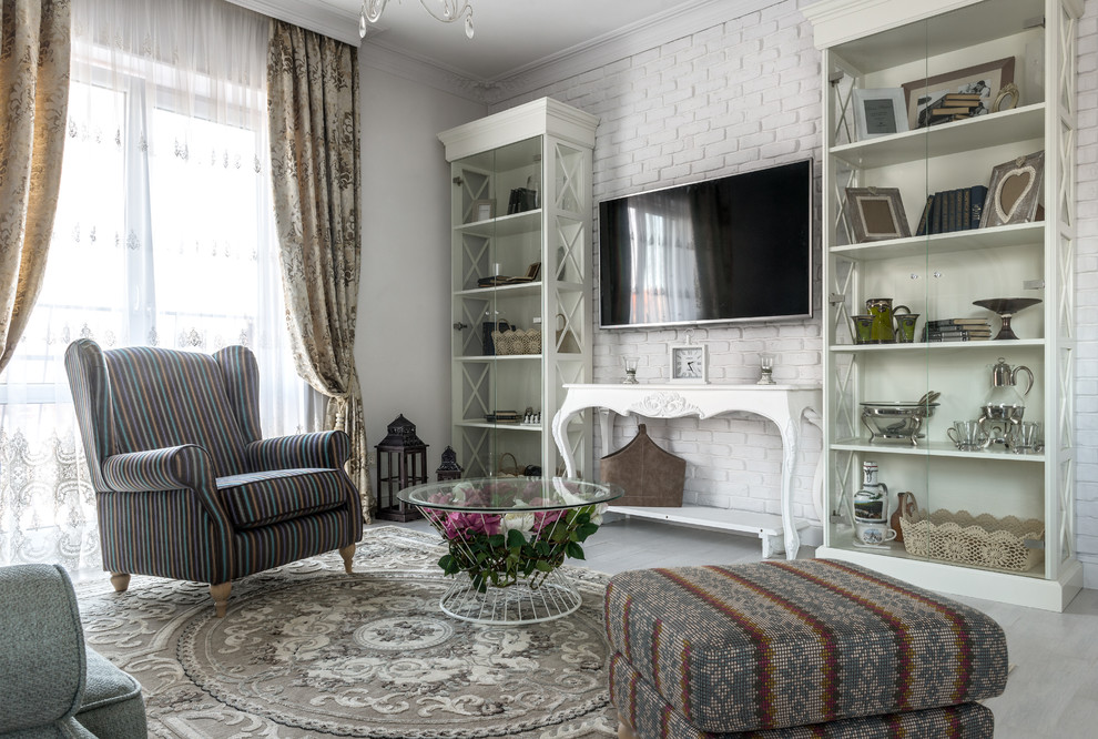 Transitional living room in Moscow.