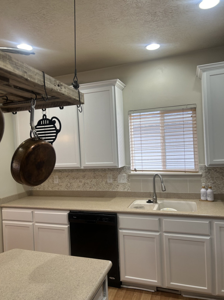 Kitchen Remodel & Backsplash Installation