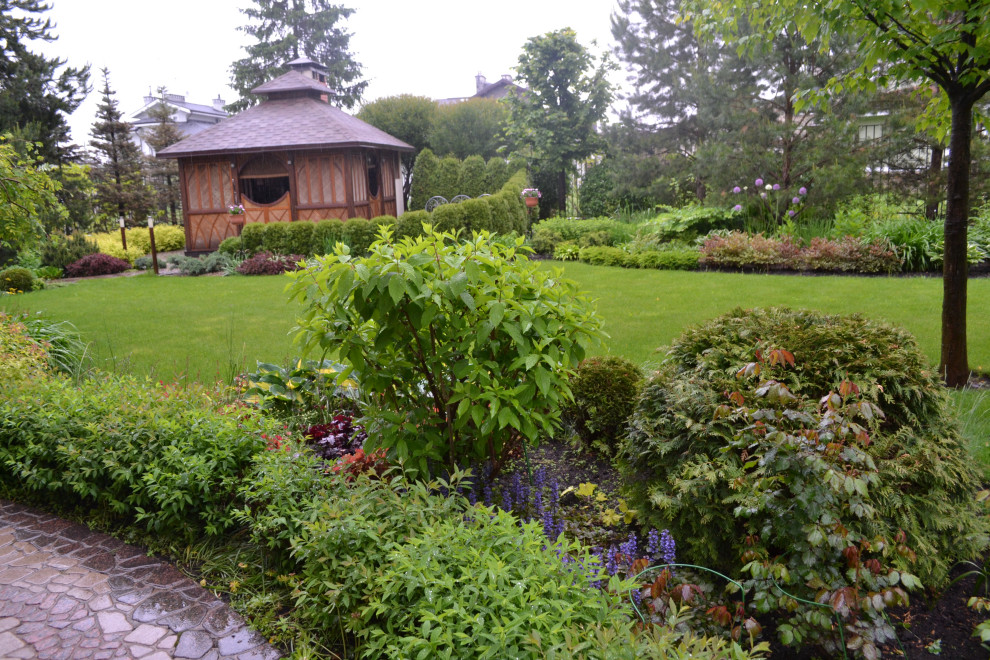 Сад Шехерезады в поселке Старбеево