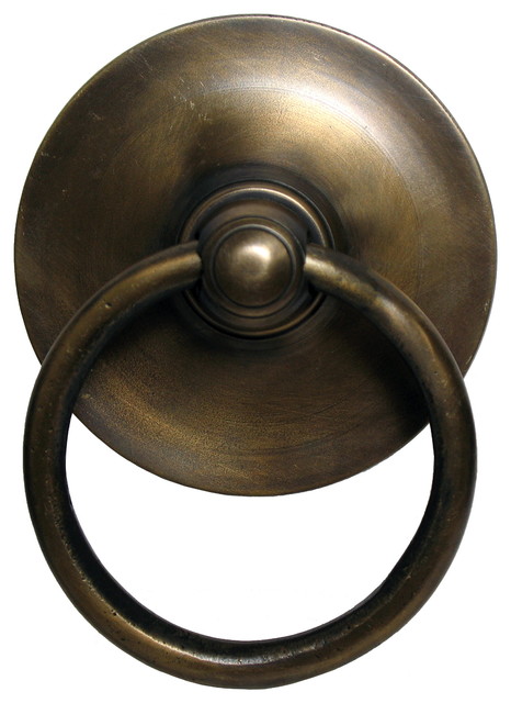 Ring Pull With Simple Round Backplate