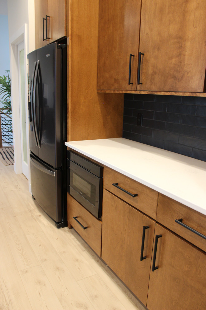 Birch and Black Mid Century Inspired Minimalist Kitchen Design ...