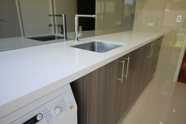 Gwelup Laundry contemporary-service-yard