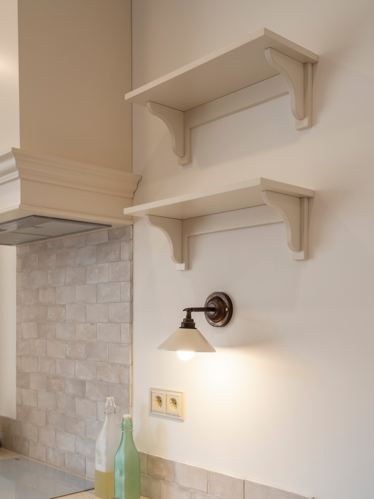 Элегантная кухня в неоклассическом стиле