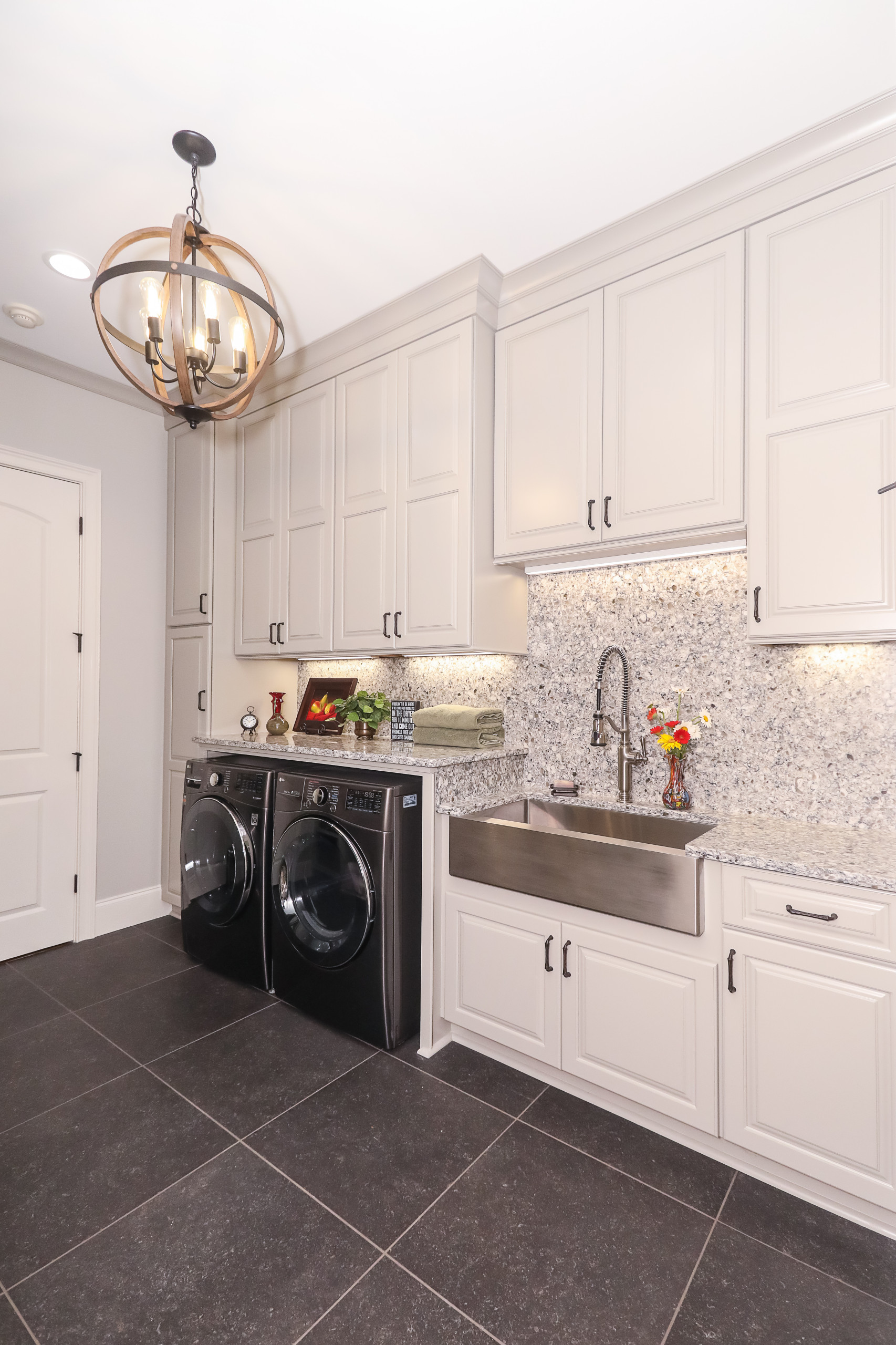 Art and Craft Studio and Laundry Room Remodel