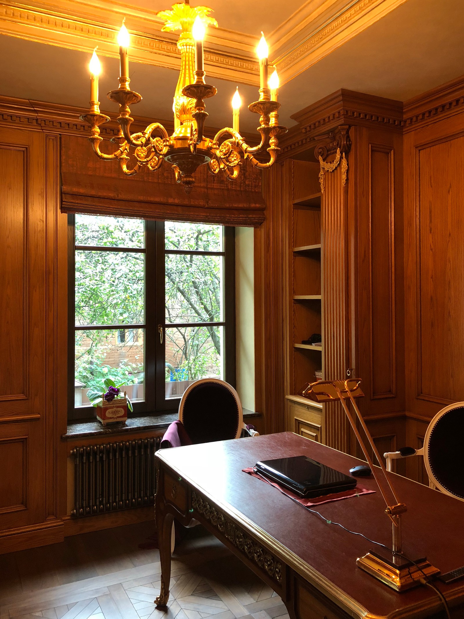 Дубовый кабинет