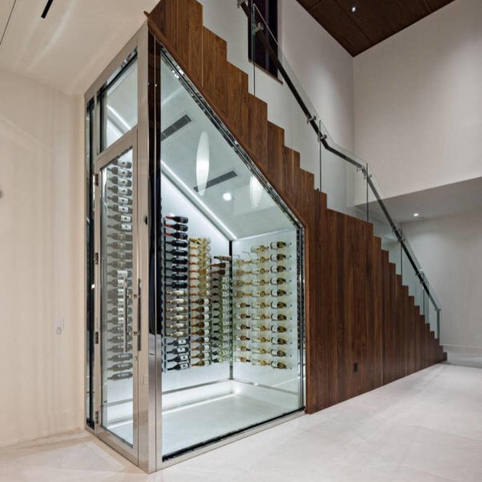 Wine cellar - modern wine cellar idea in Miami