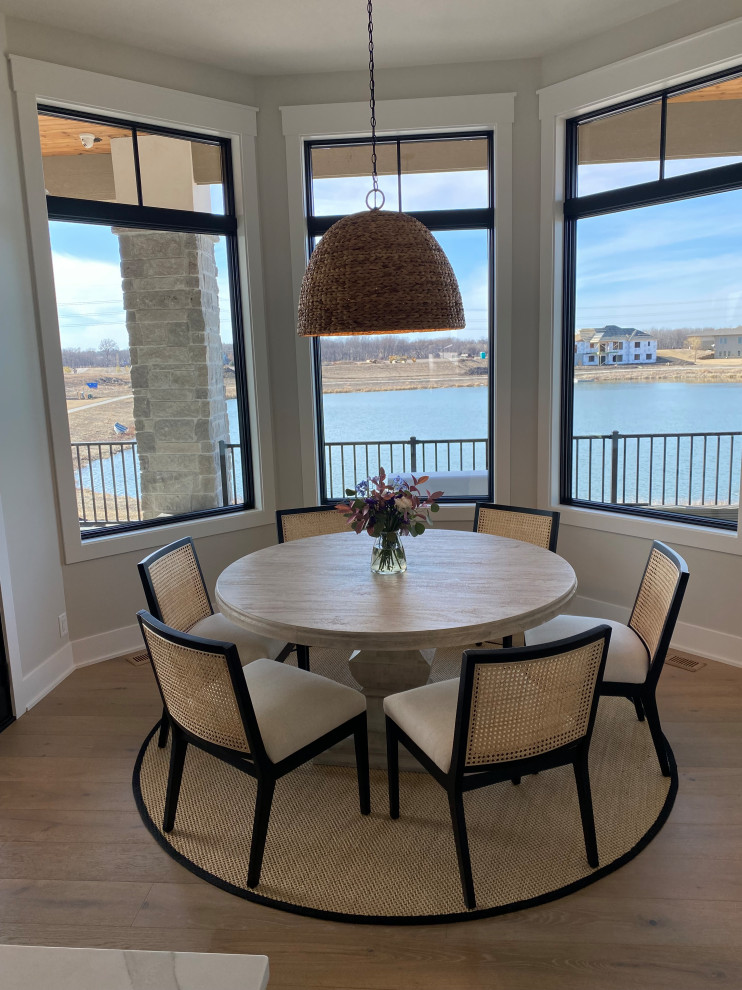 Dining room - transitional dining room idea