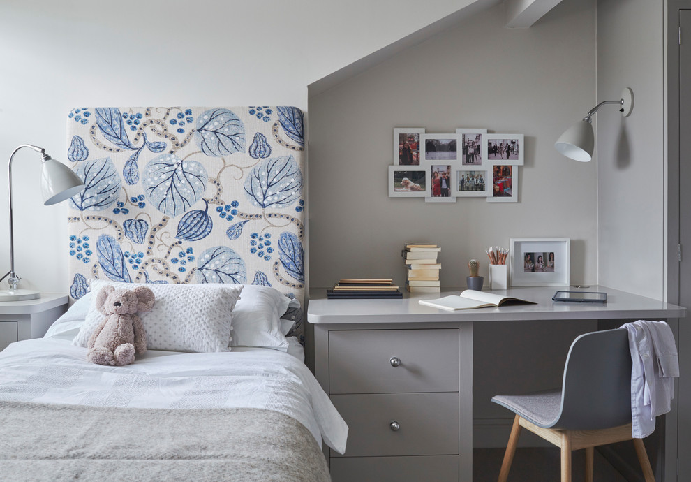 Transitional kids' bedroom in Gloucestershire with white walls for kids 4-10 years old and girls.