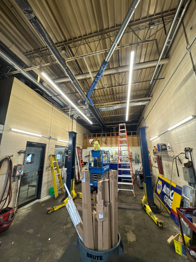 AUTOBODY SHOP / LED CONVERSION