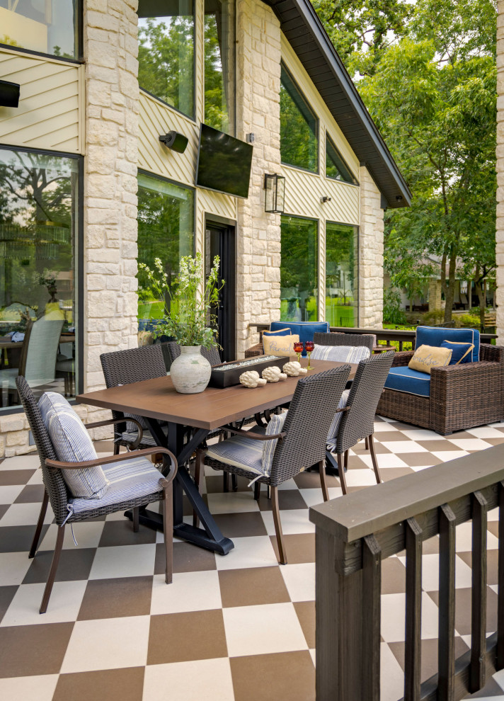 Patio - transitional patio idea in Dallas