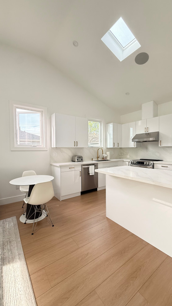 Redwood Oaks Neighborhood