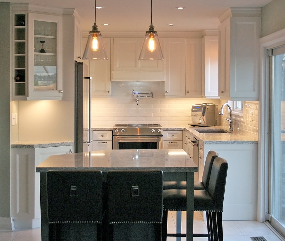 Inspiration for a transitional kitchen remodel in Toronto