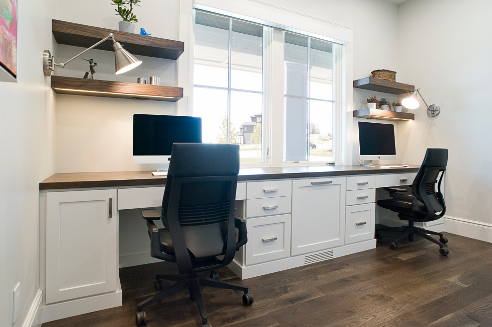 Home design - transitional home design idea