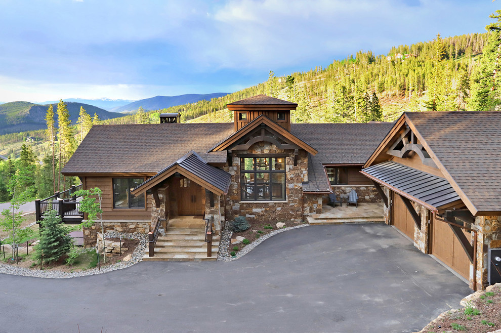 Inspiration for a rustic home design remodel in Denver