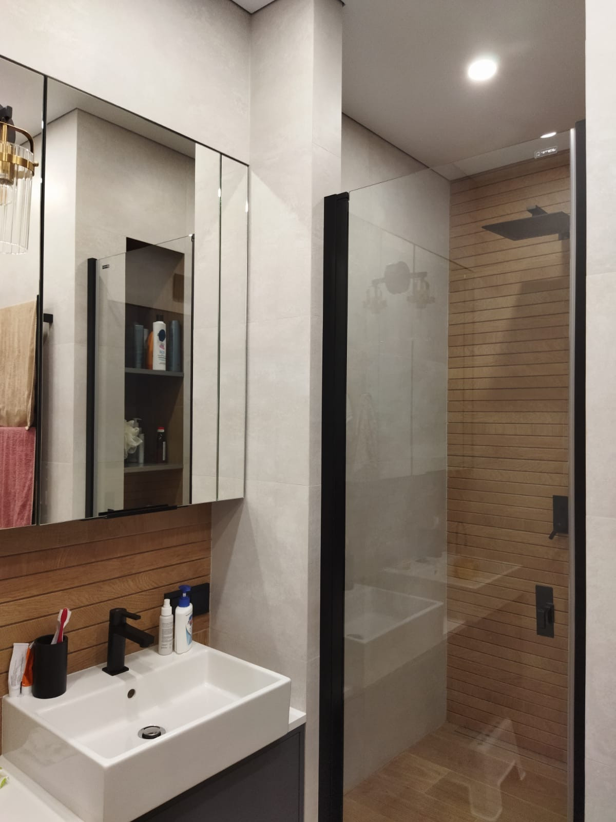 12 этажей над уровнем моря