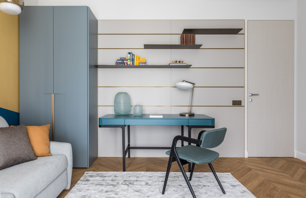 Яркая квартира с элементами из латуни