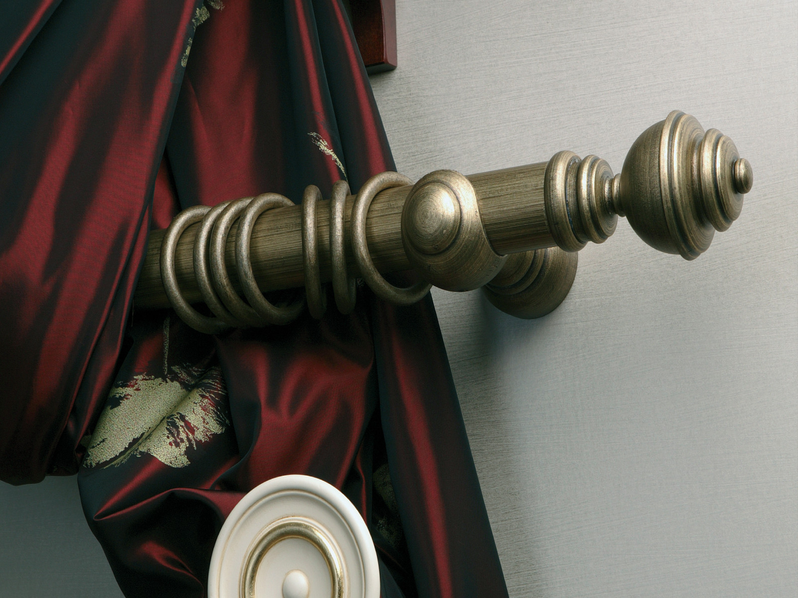 Карнизы для штор из Европы от Mercury forge