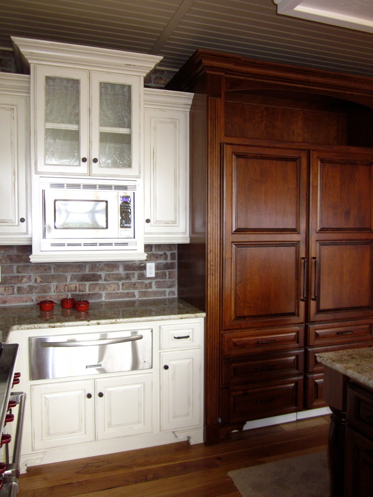Design ideas for a traditional kitchen in Salt Lake City.