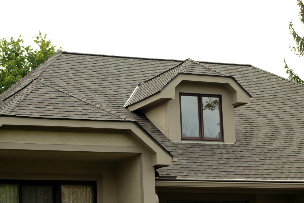 certainteed-landmark-pro-max-def-weathered-wood-asphalt-shingles