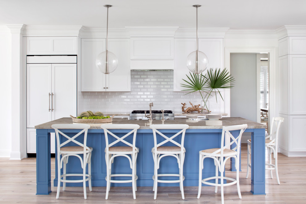 Inspiration for a beach style kitchen in Miami.