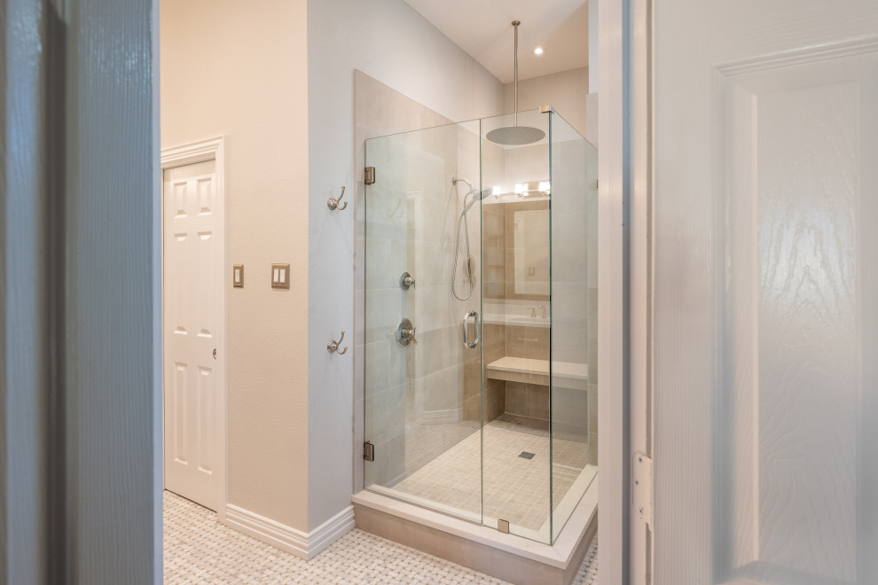 Crossvine | Master + Guest Bathroom